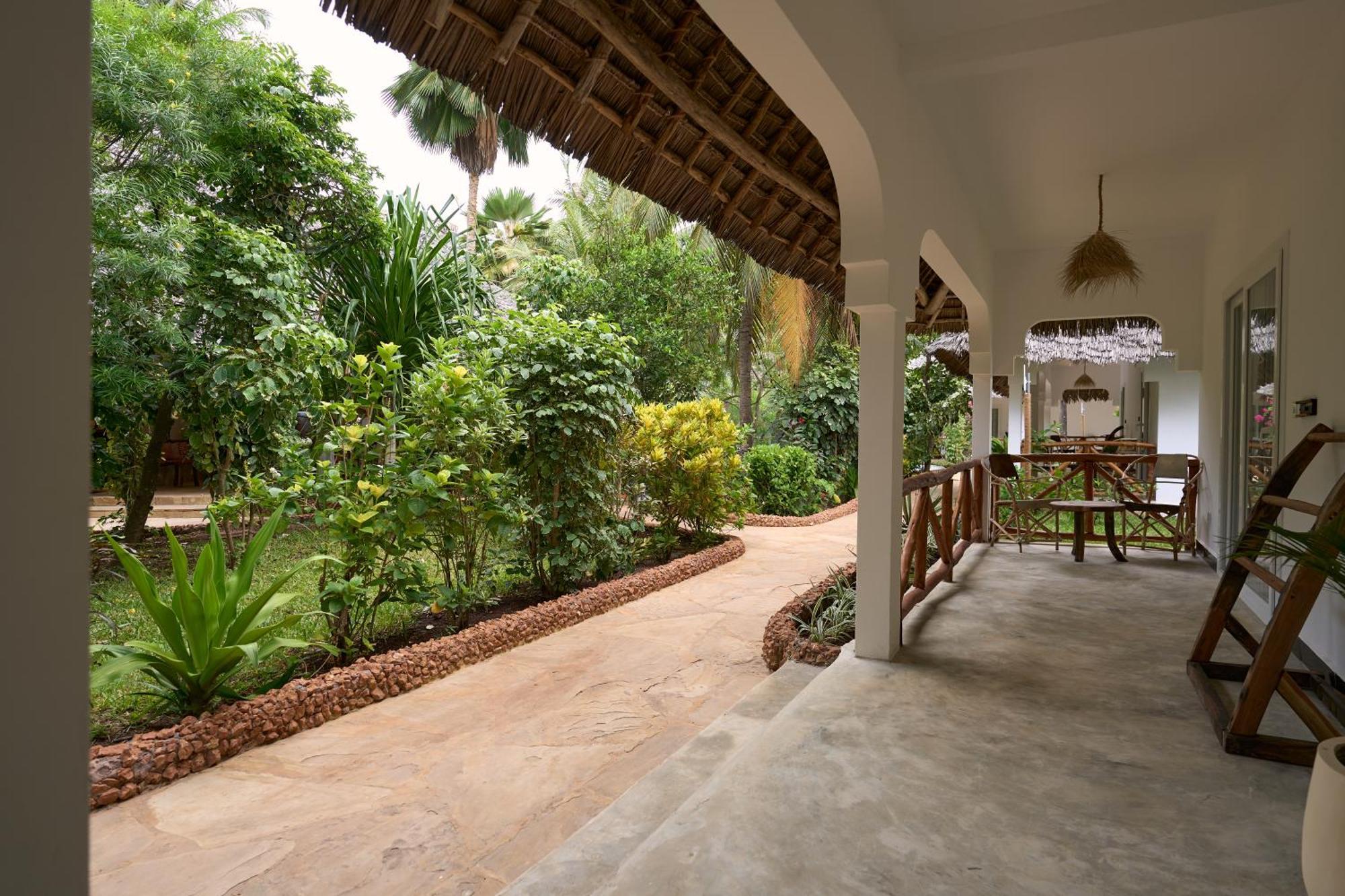 African Bungalows Nungwi Ngoại thất bức ảnh