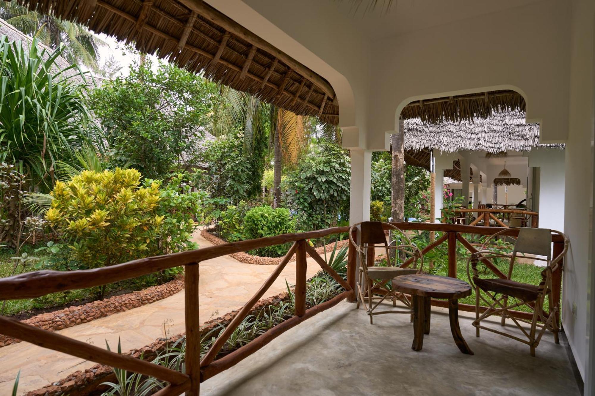 African Bungalows Nungwi Ngoại thất bức ảnh